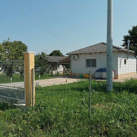 Ferienwohnung Little House On The Prairie-Μικρο Σπιτι Στο Λιβαδι! Dráma Exterior foto